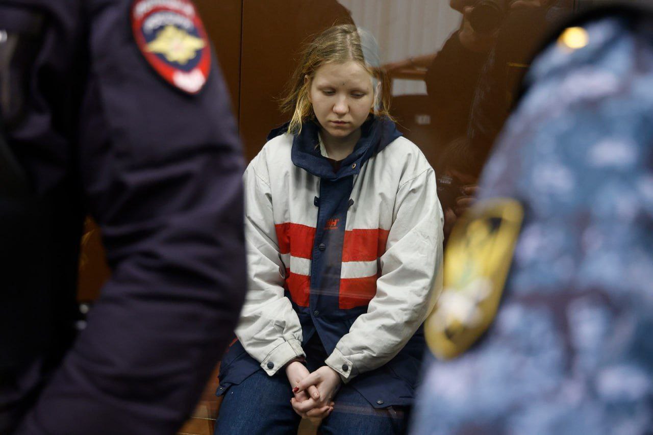 В Басманном суде избирают меру пресечения Дарье Треповой  Ей уже предъявлены обвинения ро&nbsp; п