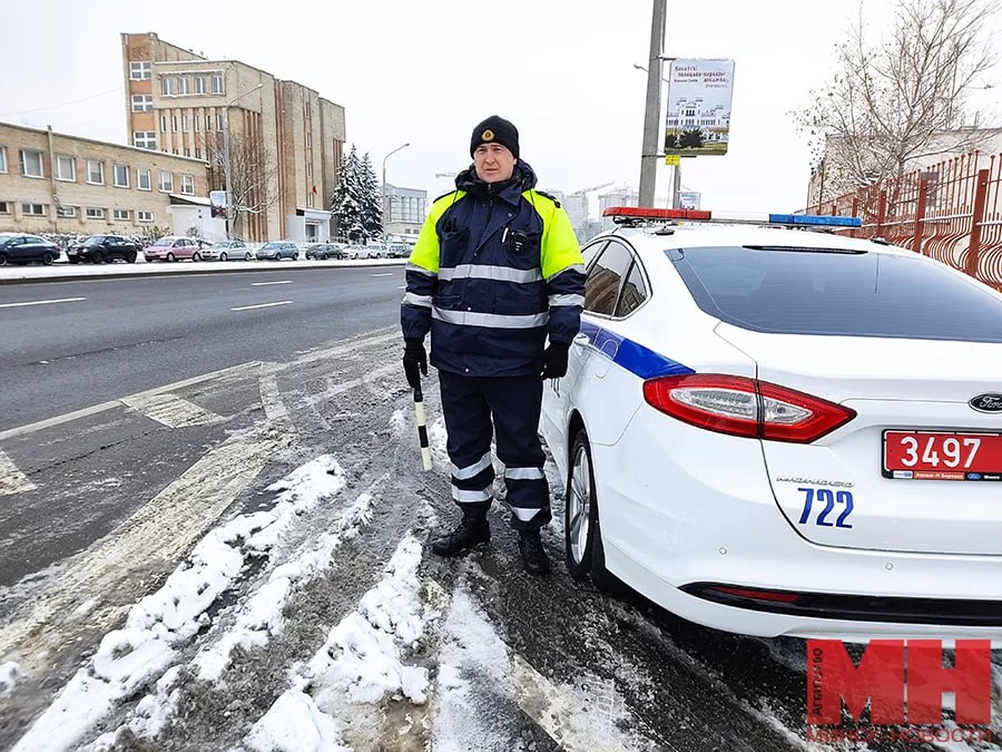 Минск гаев. ГИБДД зима. Автомобилист зимой. Машина ГАИ. Опасный водитель.