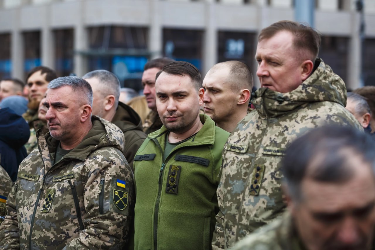 памятник буданову в москве