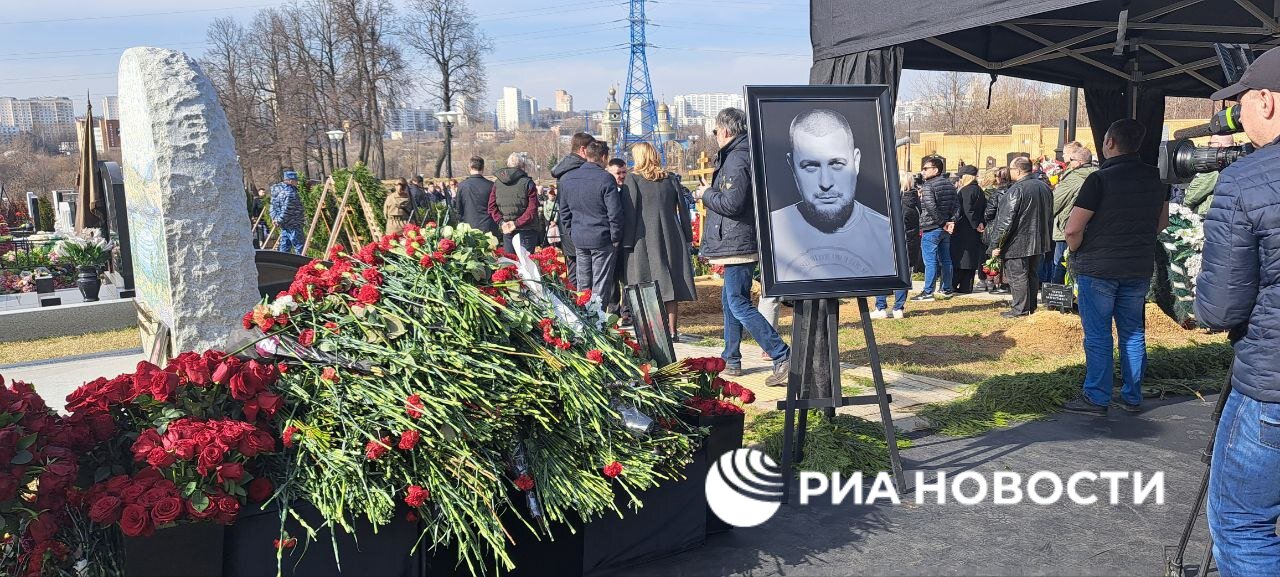 Описание в отпуске. Вернется через неделю.