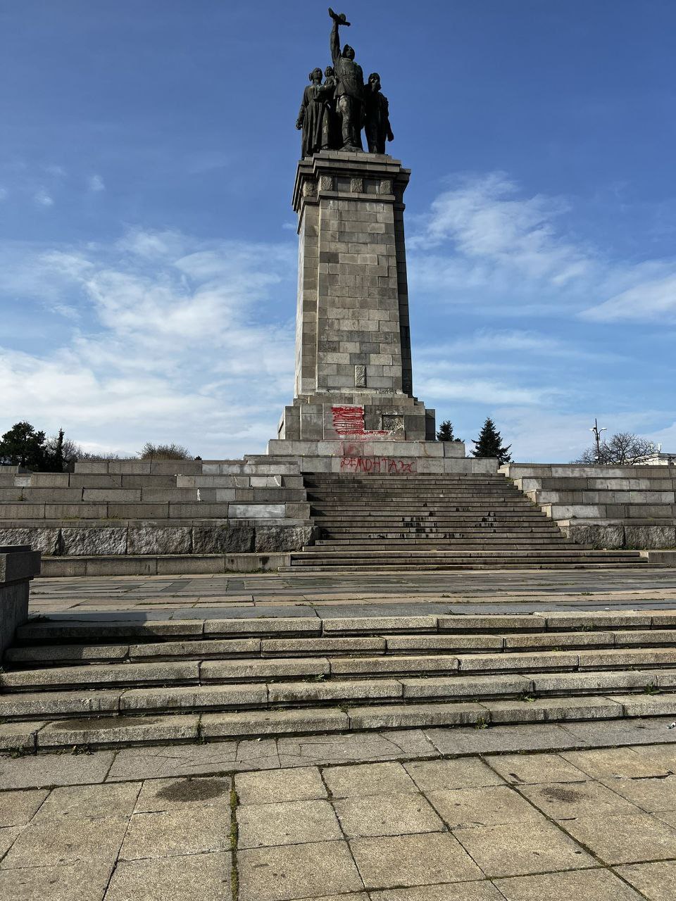 Памятник софийскому полку в смоленске
