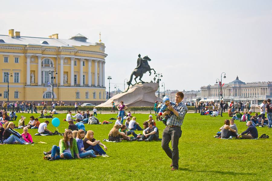 Санкт петербург в мае