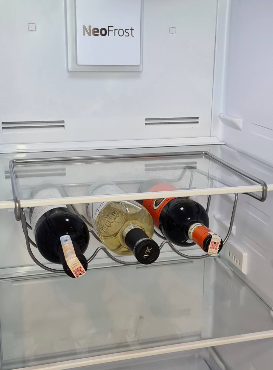 Полка держатель для бутылок в холодильник универсальная