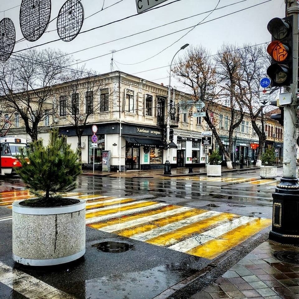 Фото краснодарских улиц. Улицы Краснодара. Город Краснодар. Краснодар улицы города. Краснодар центр города улицы.